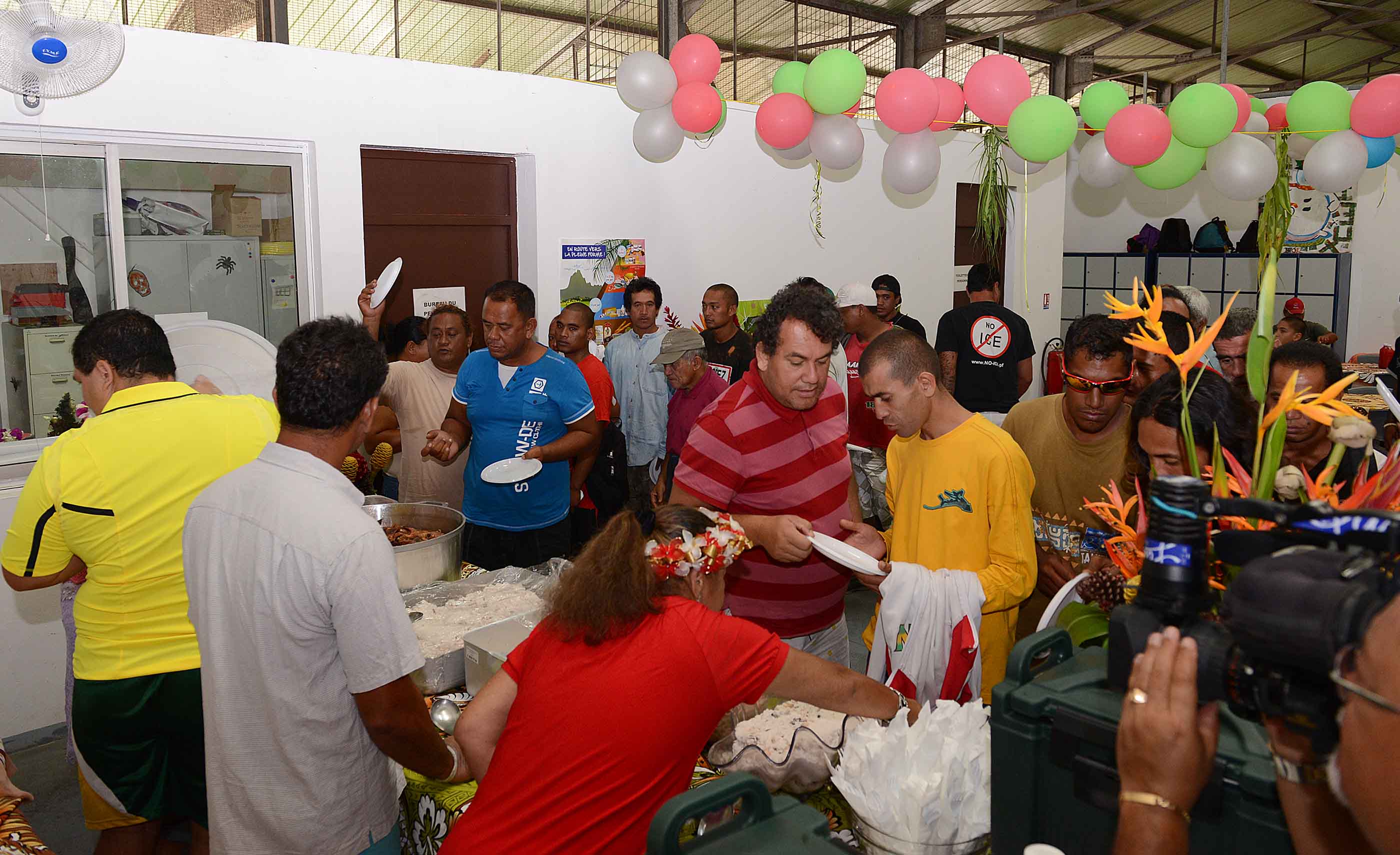 Repas De Noel Pour Les Sans Abris Un Repas De Noel Pour Les Sans Abris A Tipaerui Communique Repas De Noel Pour Les Sans Abris Un Repas De Noel Pour Les Sans Abris A Tipaerui Communique