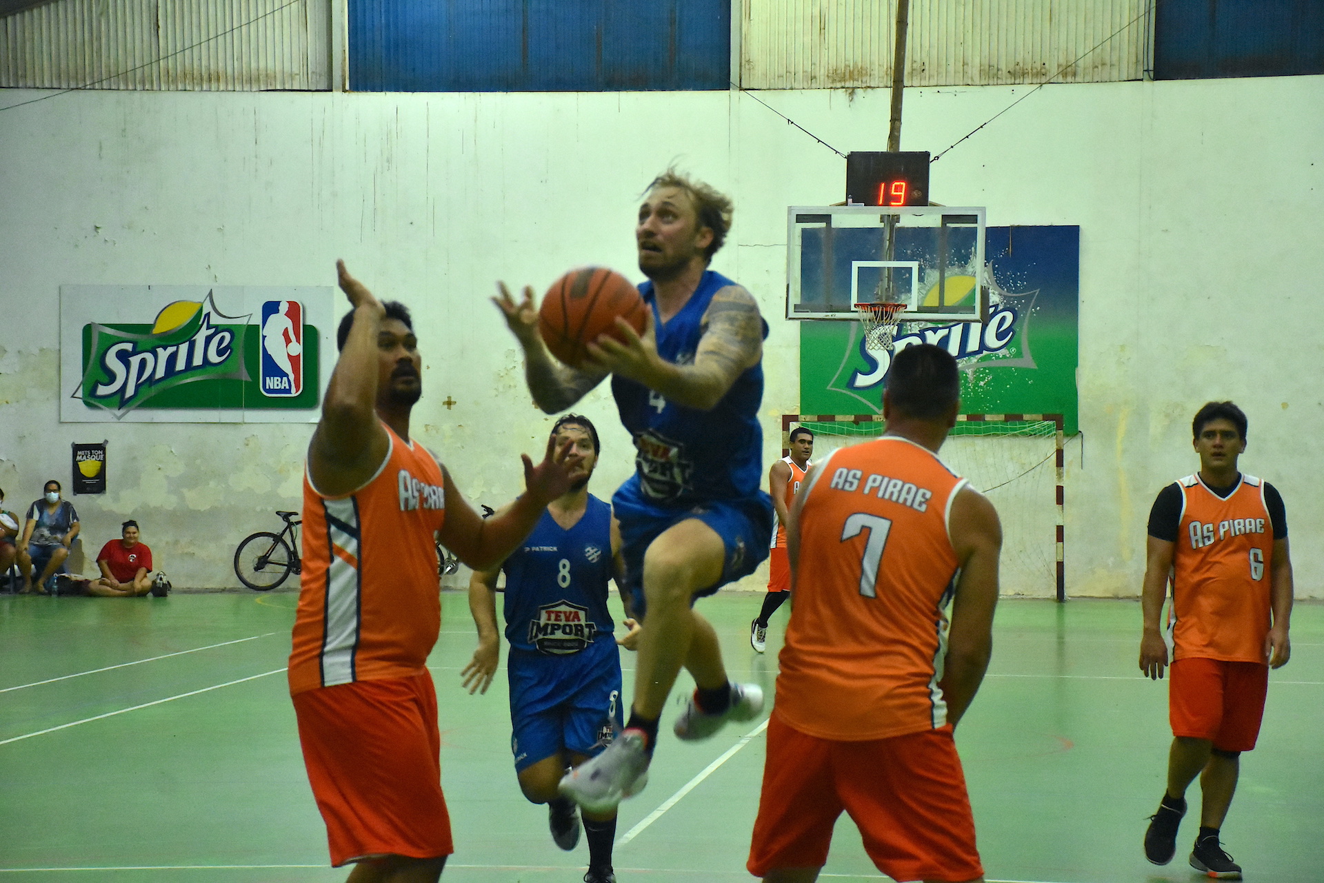 Les joueurs de JT se sont fait peur en fin match, mais se sont logiquement imposés.