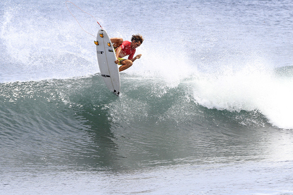 Surf- Tahiti se prépare à accueillir une  nouvelle compétition du circuit pro mondial WQS en avril.