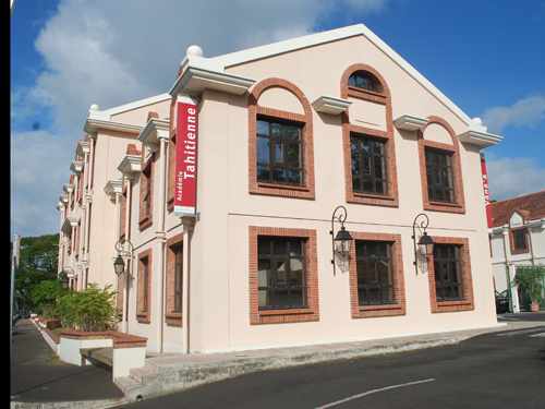 Une aide financière suplémentaire de 5 MF accordée à l'académie tahitienne