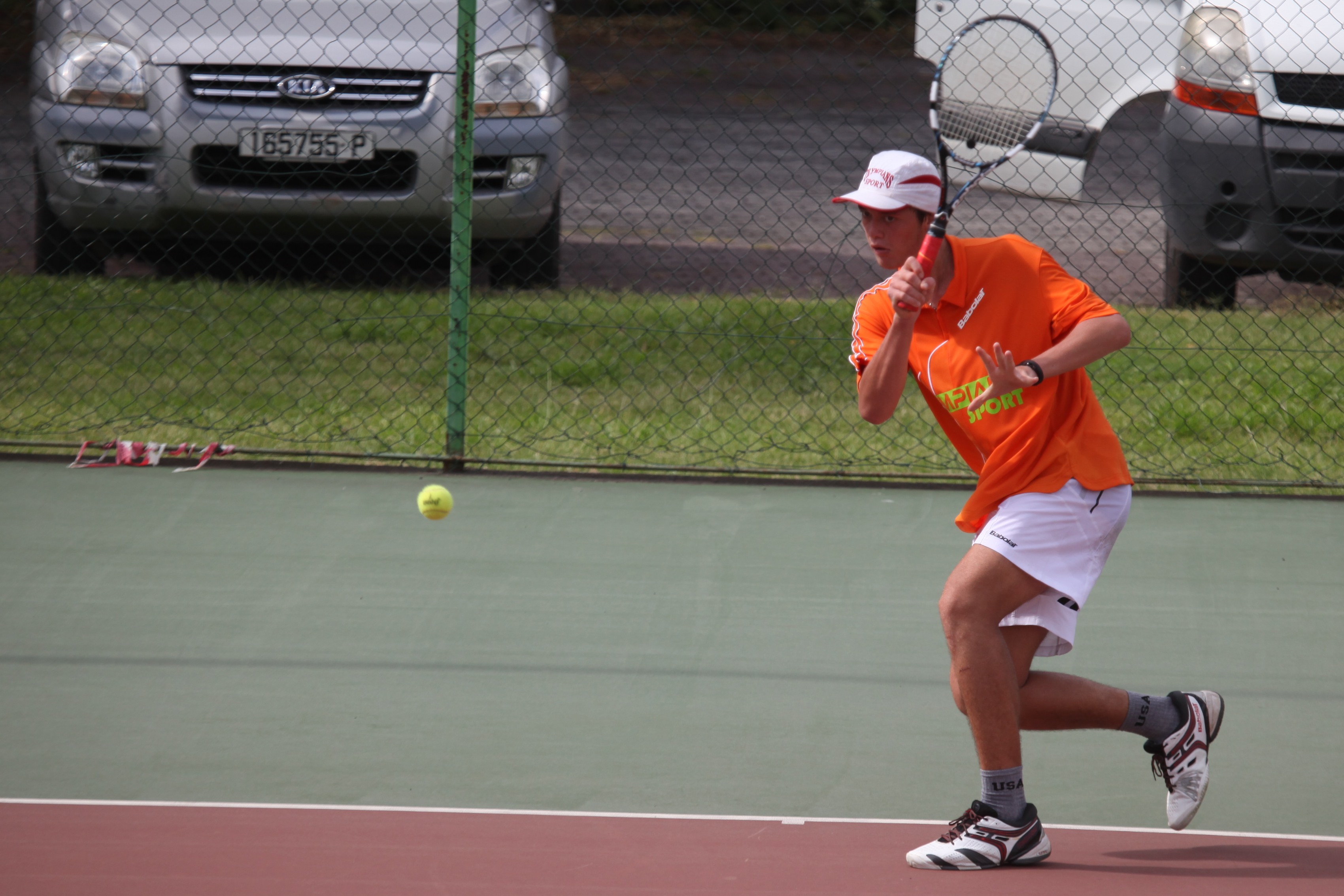 Tennis Top 12 - Heve Kelley, 16 ans, bat le champion de Polynésie !