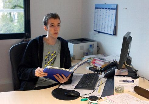 David, 23 ans, un hacker "pacifique" auxiliaire de la police de Charleville