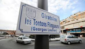 Les Tontons flingueurs descendent du brutal sur un rond-point de Montauban