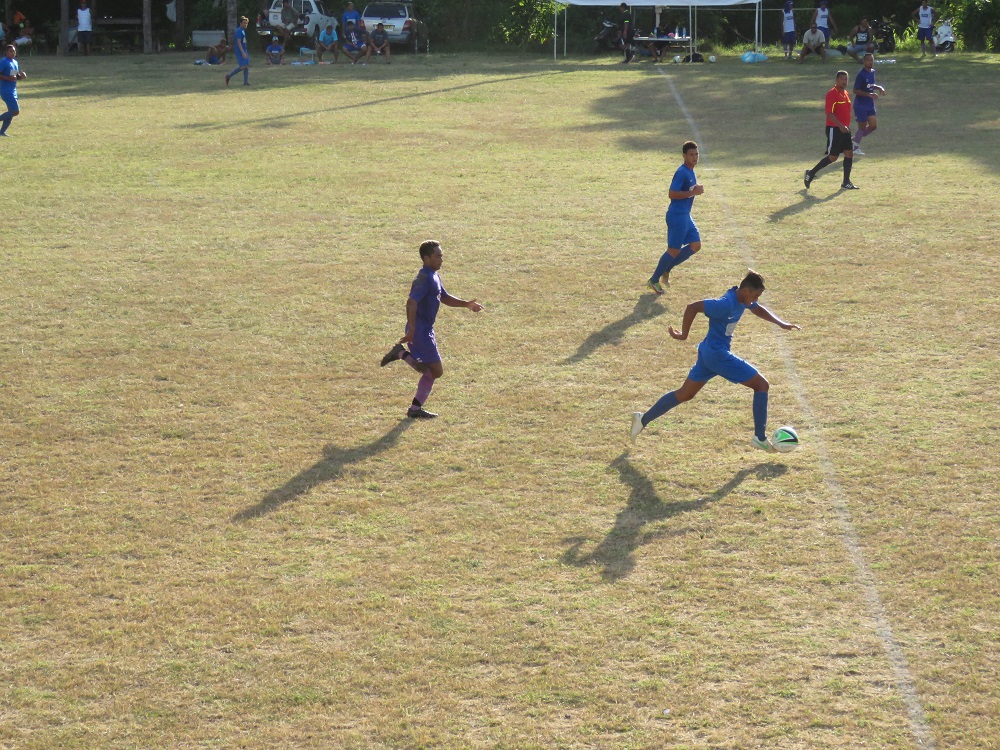 Les mauves de Tiare Hinano ont dominé dans les grandes largeurs les bleus de Tapuhute.