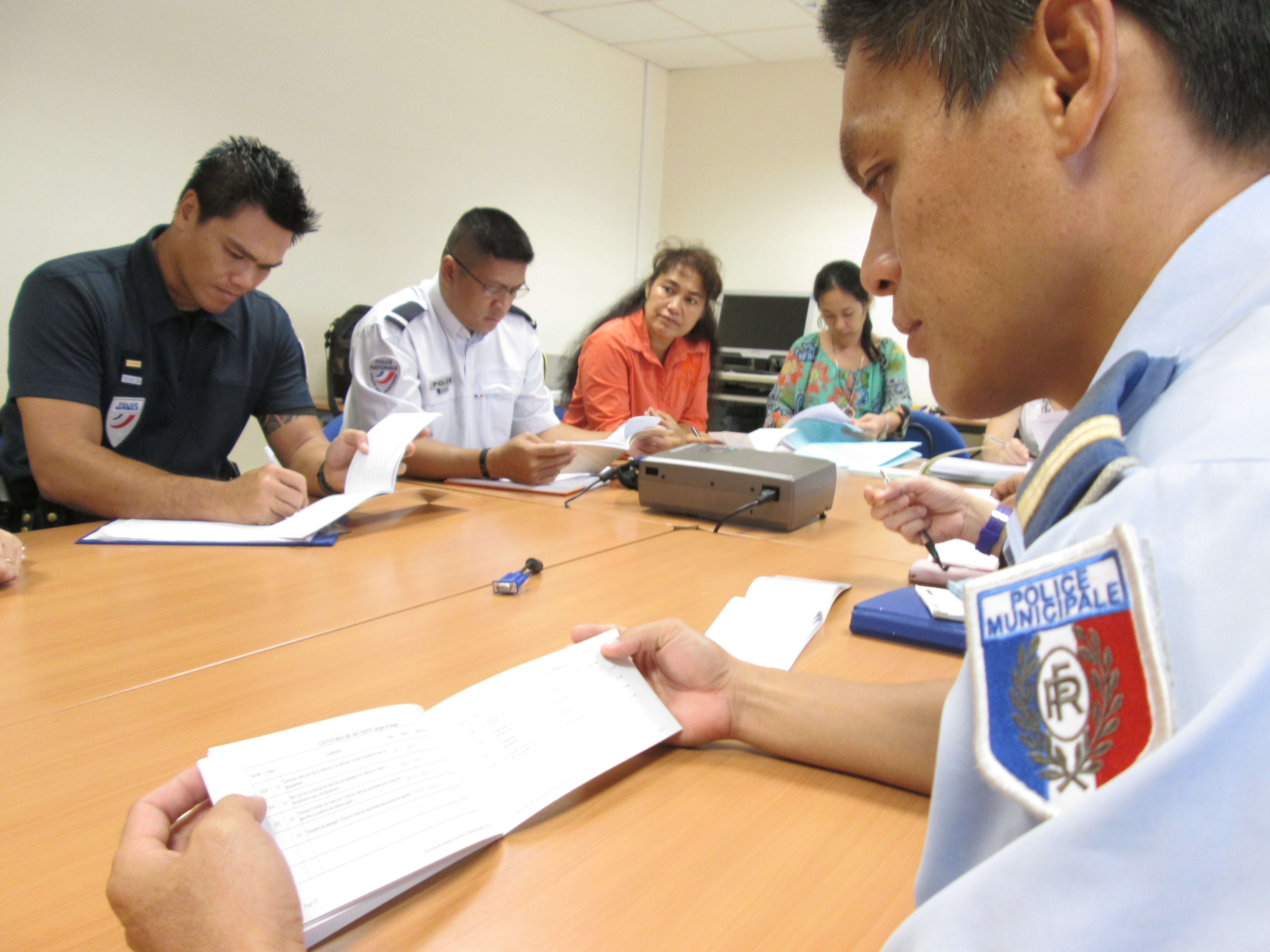 Formation au nouveau code de la route : les policiers se mettent à la page