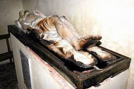 Dans l'église du Boulou, le mystère du Christ qui brûle