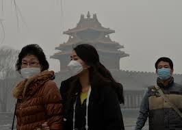 Pollution de l'air en Chine: les masques filtrants en rupture de stock