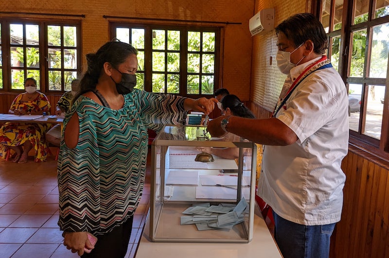 L'ouverture des bureaux de vote à Nuku Hiva.