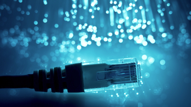 Internet : la fibre optique sur 8 000 lignes en 2016