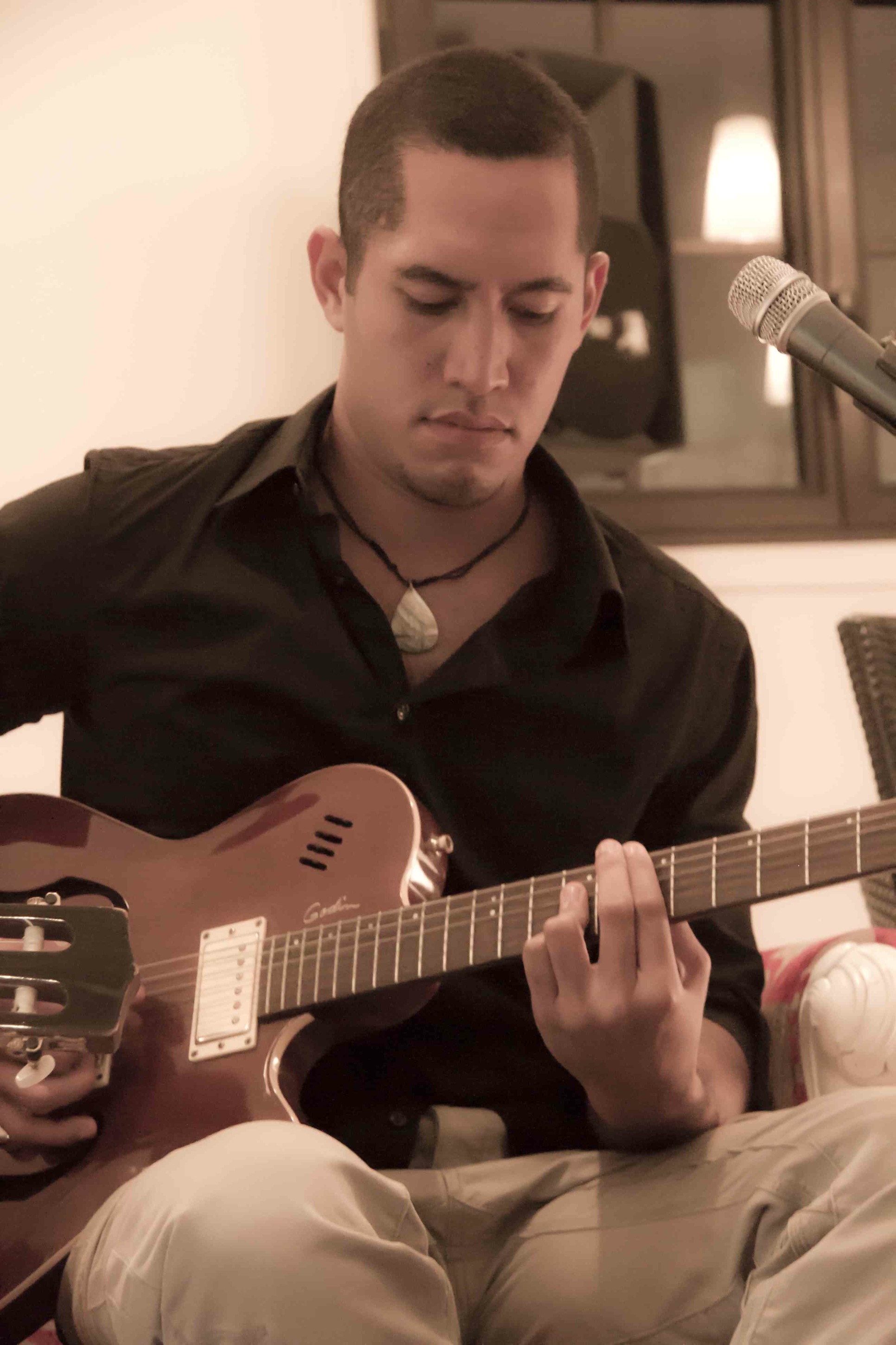 ETO, un artiste qui monte en concert à Taravao