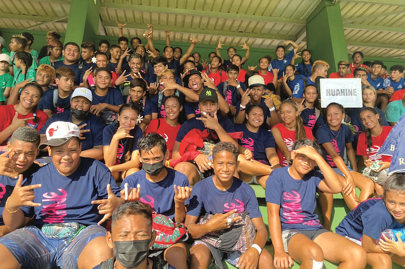 50 collégiens de Huahine aux jeux des Raromatai
