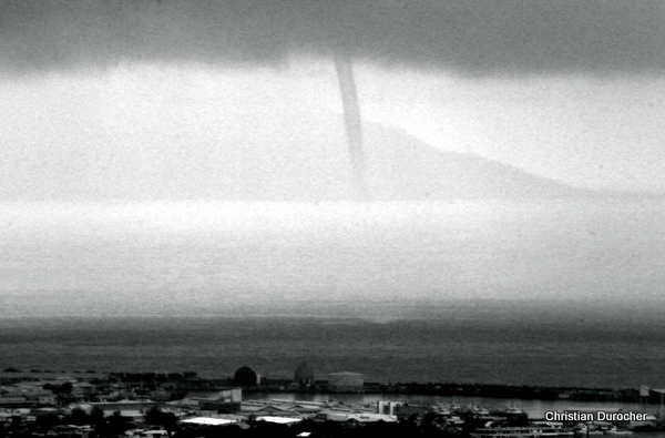 Une mini-tornade s'abat sur Tahiti