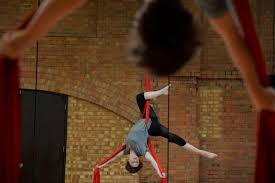 De l'art de la guerre à l'art du cirque pour l'armée en Colombie