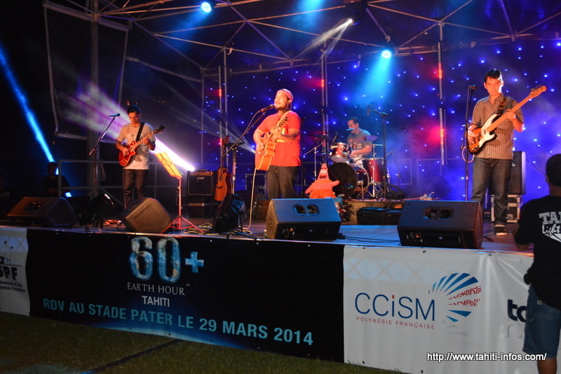 2500 personnes célèbrent la Earth Hour avec Pepena (PHOTOS)