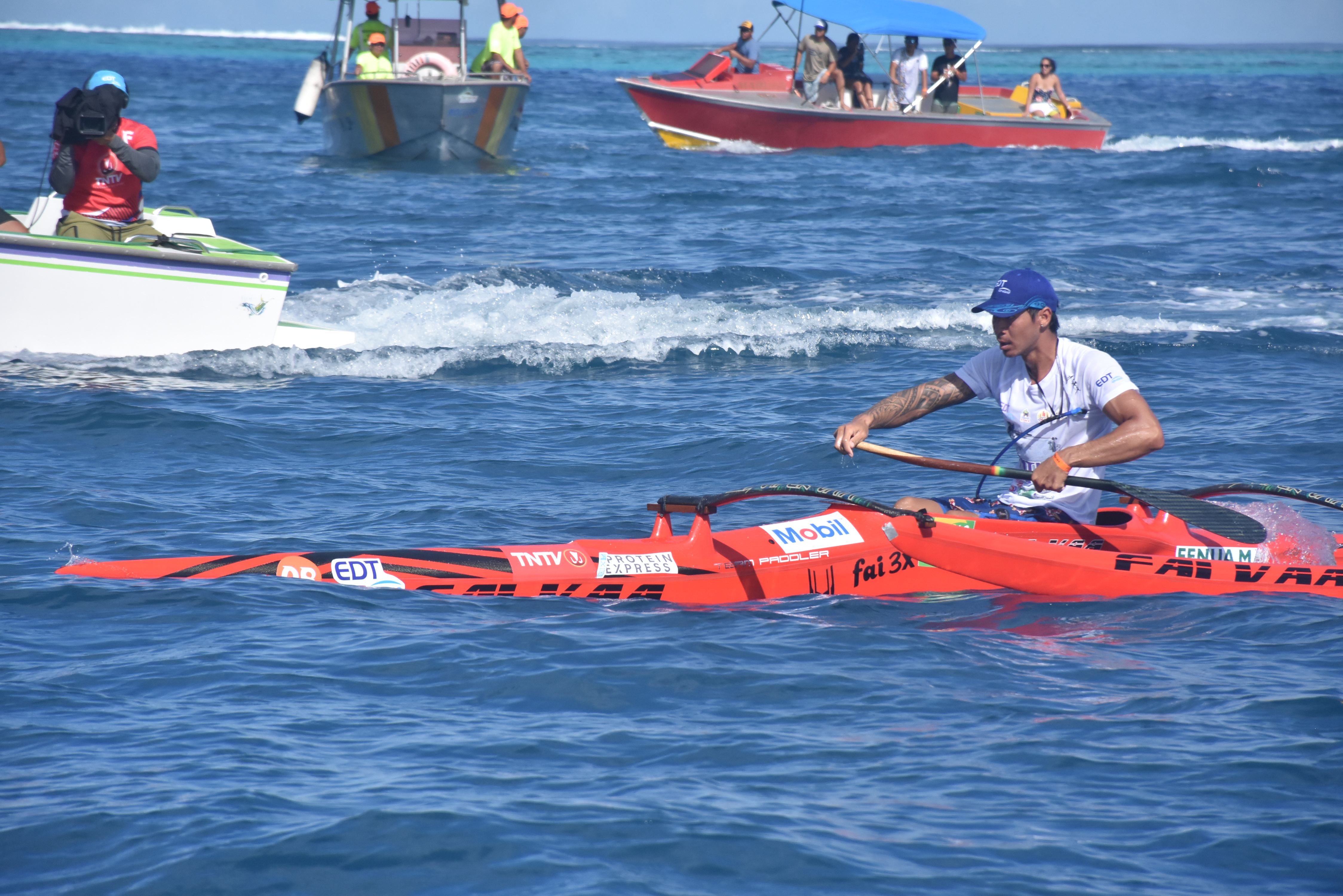 La mésaventure de Revi Thon Sing sur la ligne d'arrivée n'a coûté qu'une poignée de secondes à son club EDT Va'a.