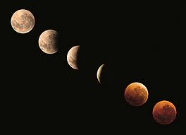 Eclipse lunaire totale dans la nuit de lundi à mardi visible depuis l'Amérique