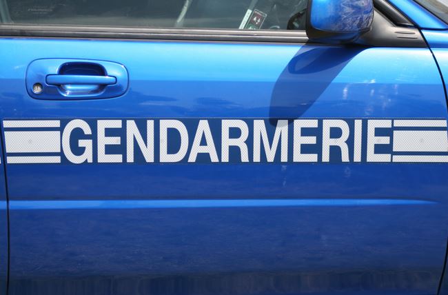 Course folle à Paea, ivre, au guidon d' une mini moto