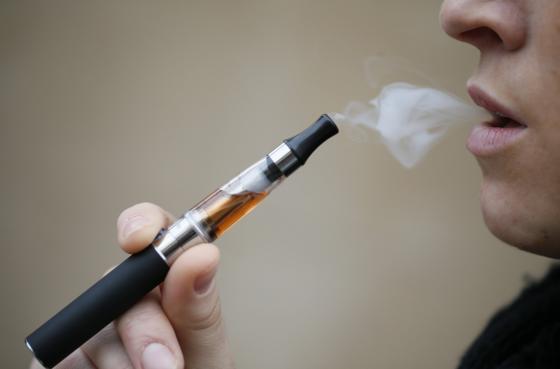 Les Etats-Unis proposent de rglementer pour la premire fois la cigarette lectronique Les Etats-Unis proposent de rglementer pour la premire fois la cigarette lectronique