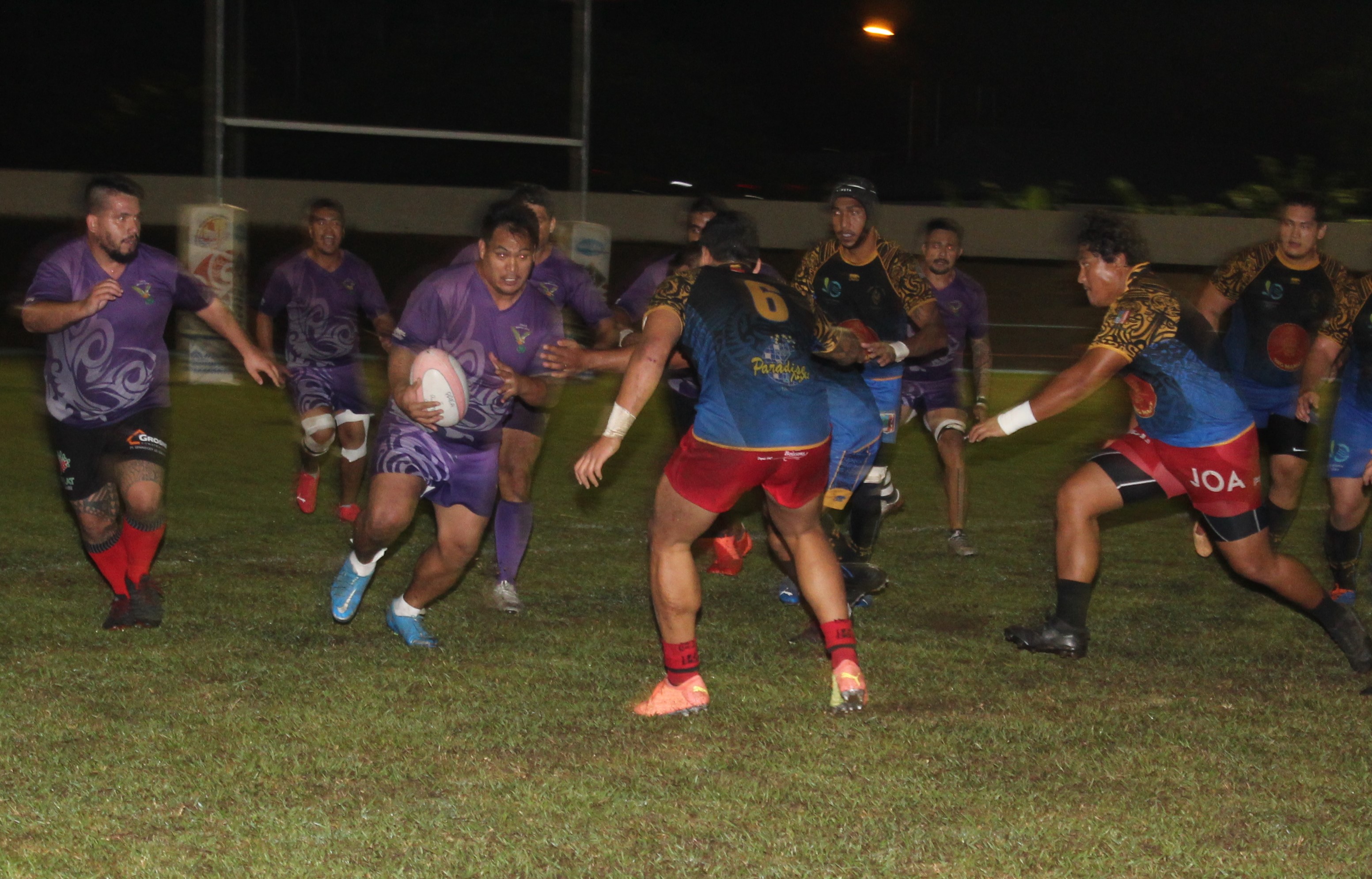 Pirae a mené 15-8 en fin de match et semblait avoir le match en main mais a craqué en fin de rencontre.