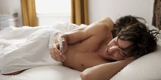 "Sexselfie","Sexting", "Sexcam": enquête sur les nouveaux usages d'Internet à des fins sexuelles