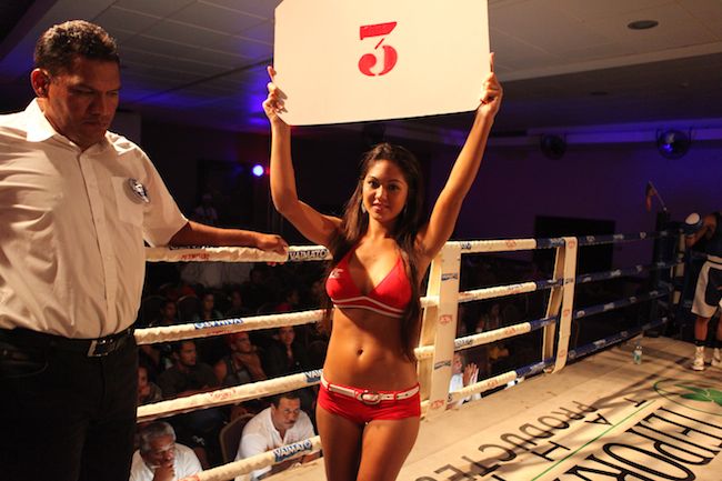 La salle des fêtes du Radisson transformée en ring de boxe !