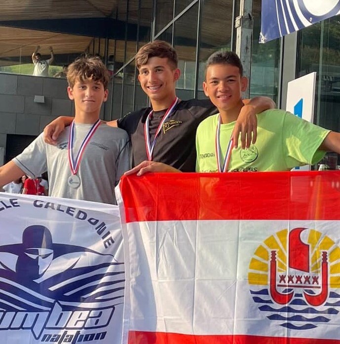 Teherearii Oopa (à droite) avait déjà décroché un titre lors des championnats de France jeunes 2021. Il a fait encore mieux cette année et confirmé qu’il poursuivait sa progression à haut niveau.