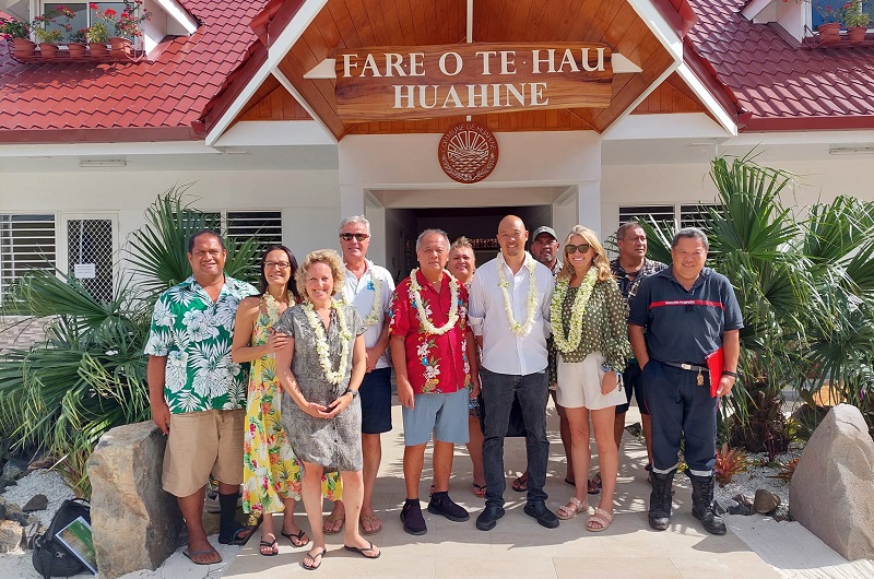 Les investisseurs et l’architecte du projet hôtelier Matahiva se sont rendus à la mairie annexe de Haapu mi-juillet afin de rencontrer la population de l’île.