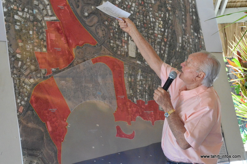 Le 4 juillet 2013, Gaston Flosse dévoile l'ampleur du projet Mahana Beach de Tahiti