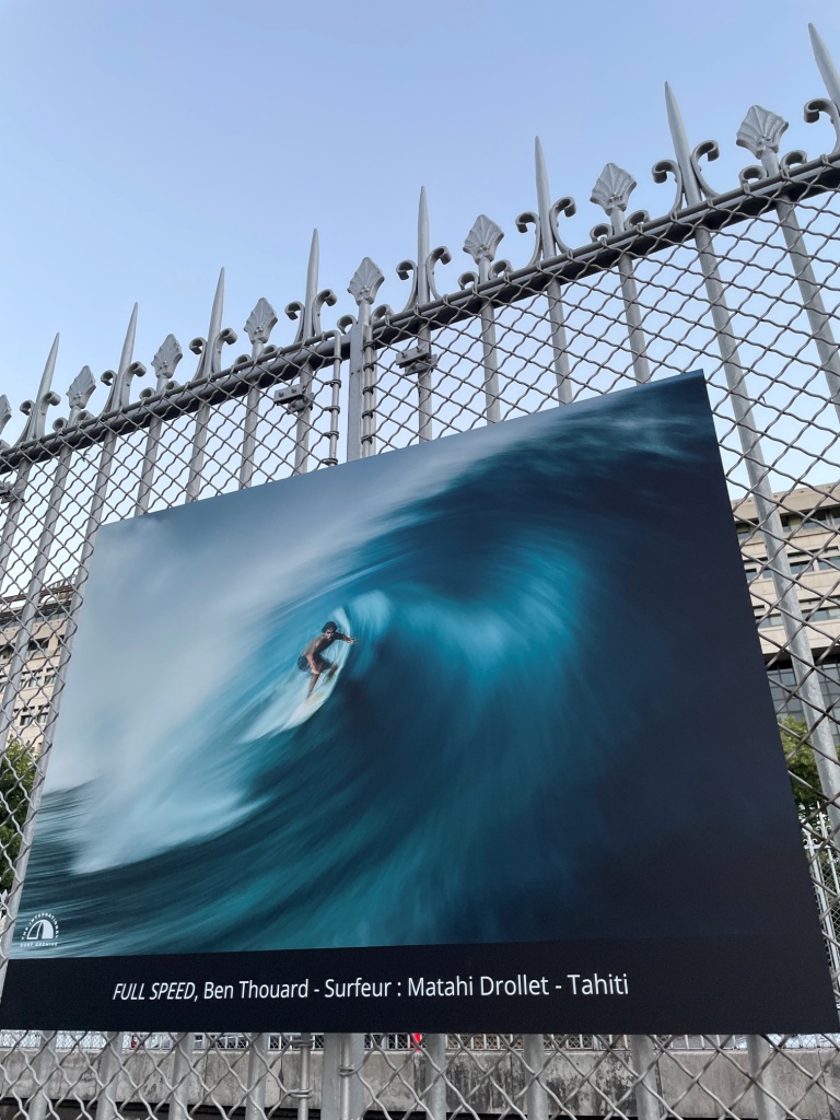 Teahupoo déferle sur Paris