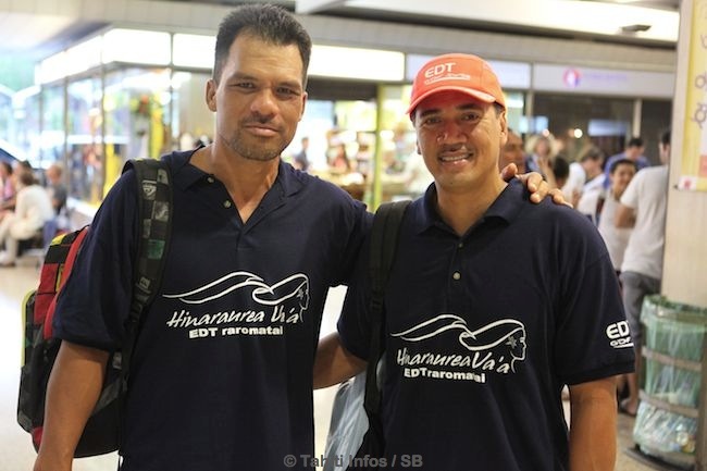 Jean Pierre Barff, à droite, fier de représenter la Polynésie