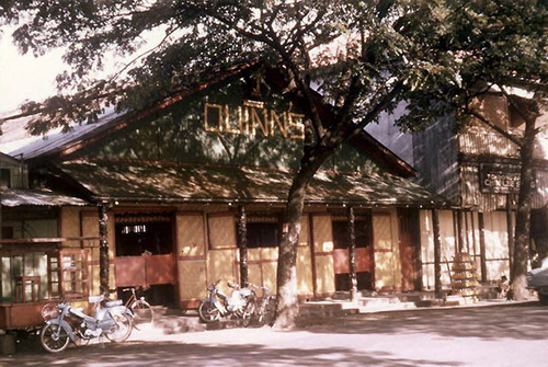 Le Quinn’s, l’incontournable lieu de rendez-vous des fêtards (année 70)