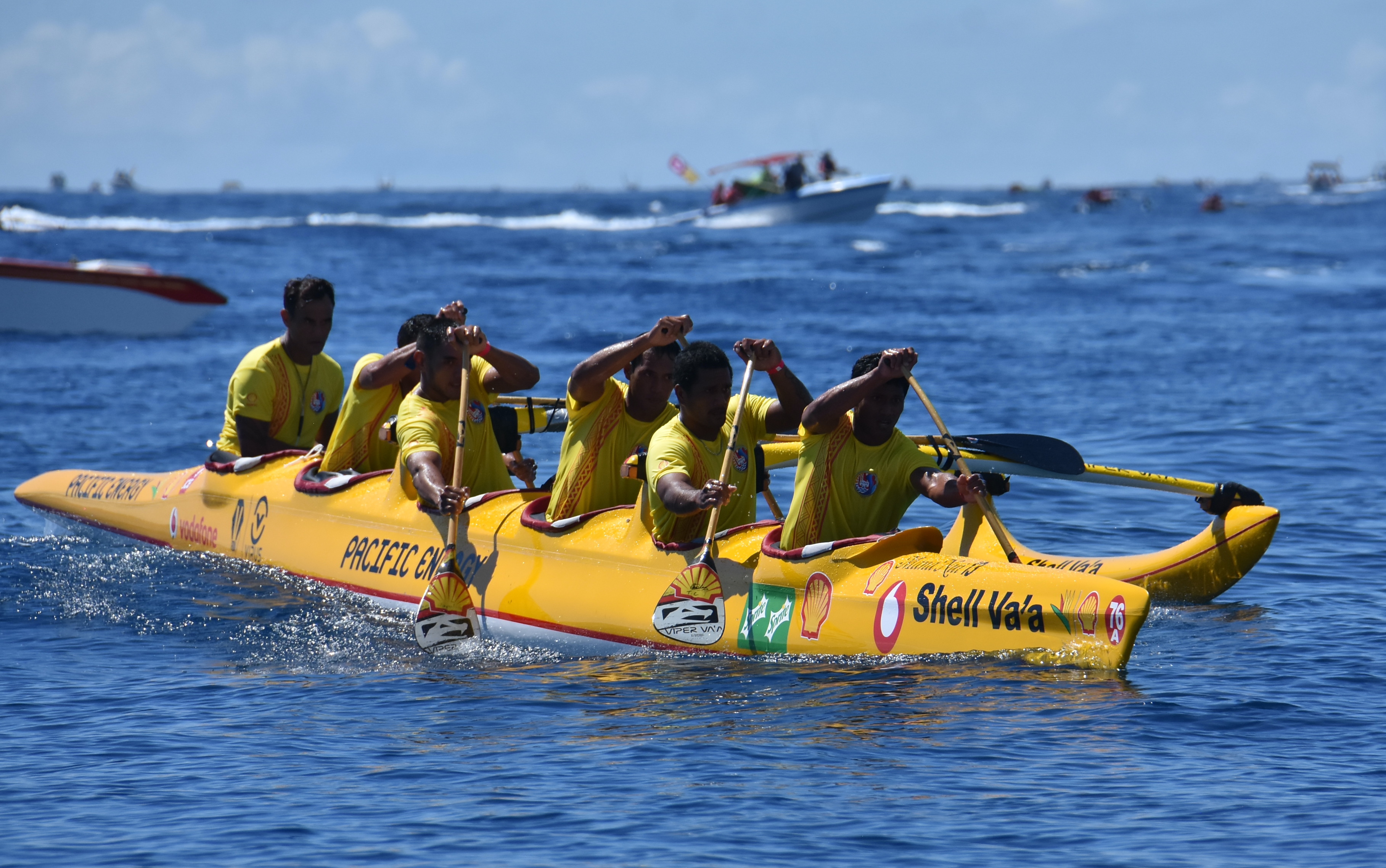 Shell Vaaa Vodafone Channel Race : Le triplé et un nouveau record pour Shell Va'a