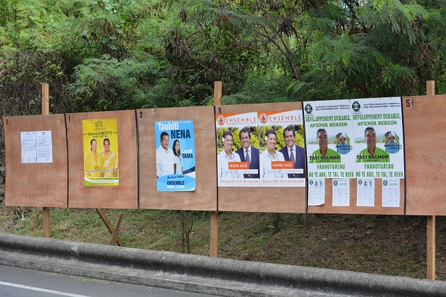 Seuls quatre candidats s'affichent pour cette élection législative partielle.