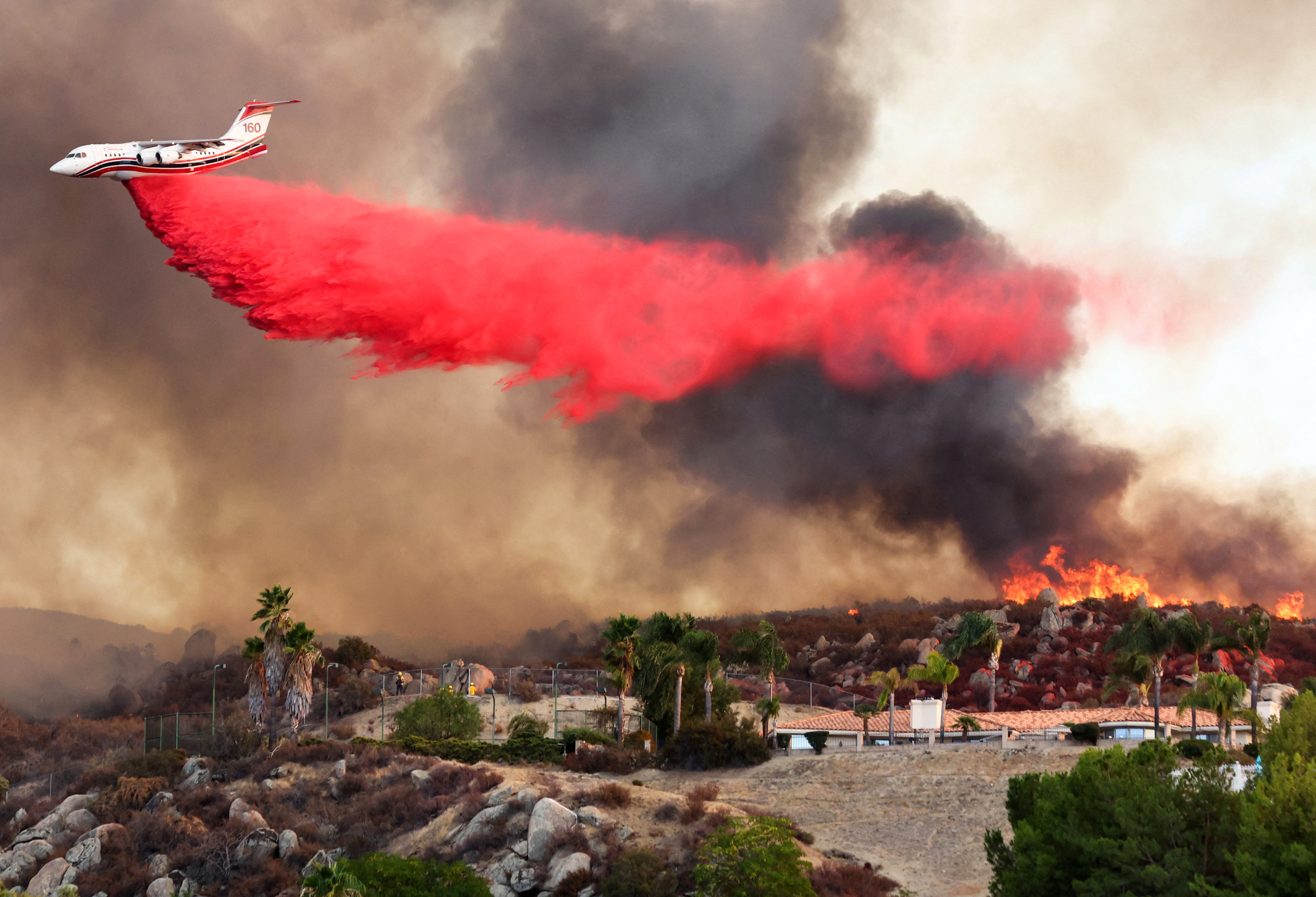 Calonge Incendi Nouvel incendie en Californie, deux morts et des milliers d'habitants ...