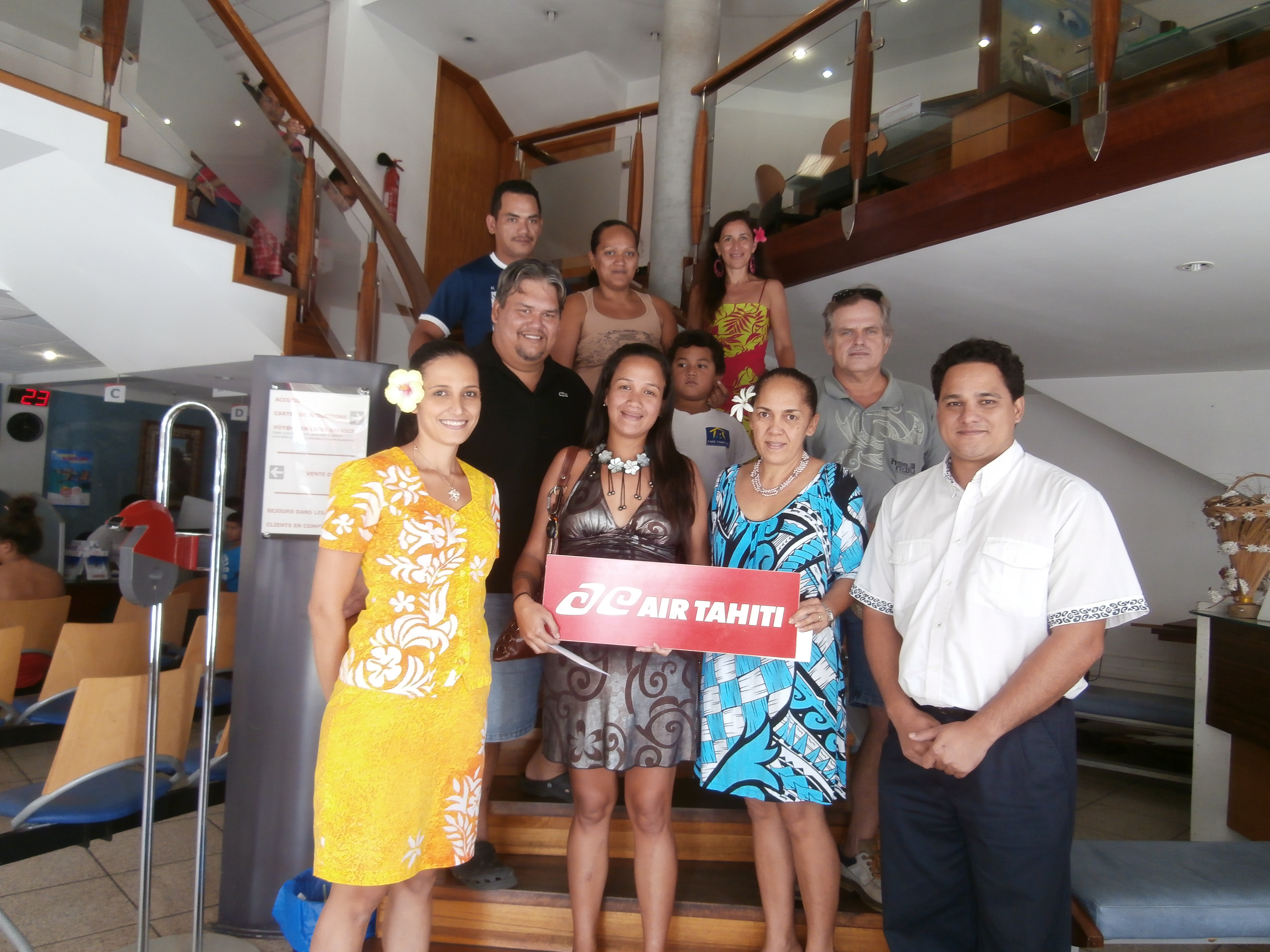 Remise des prix jeux Séjours dans les îles Ua reva Tatou