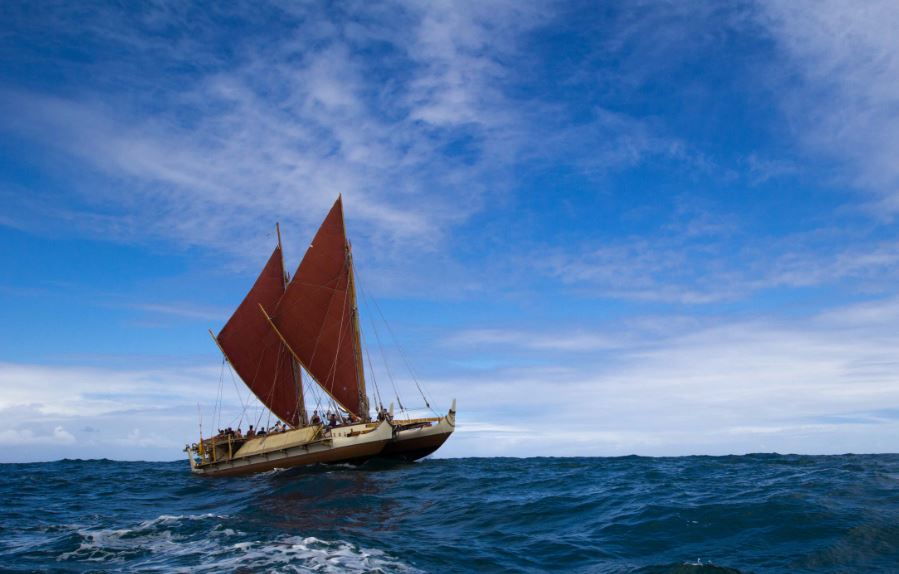 Hōkūle‘a en escale au cœur du monde polynésien
