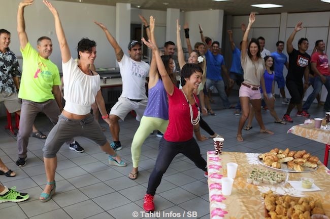 Les jeunes diplômés ont eu droit à un 'réveil musculaire'