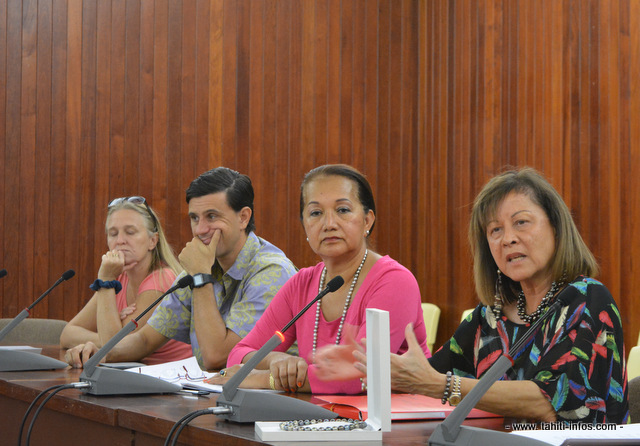 A droite : Aline Baldassari-Bernard, la présidente de la TPAPF et quelques-uns des membres du bureau de l'association.