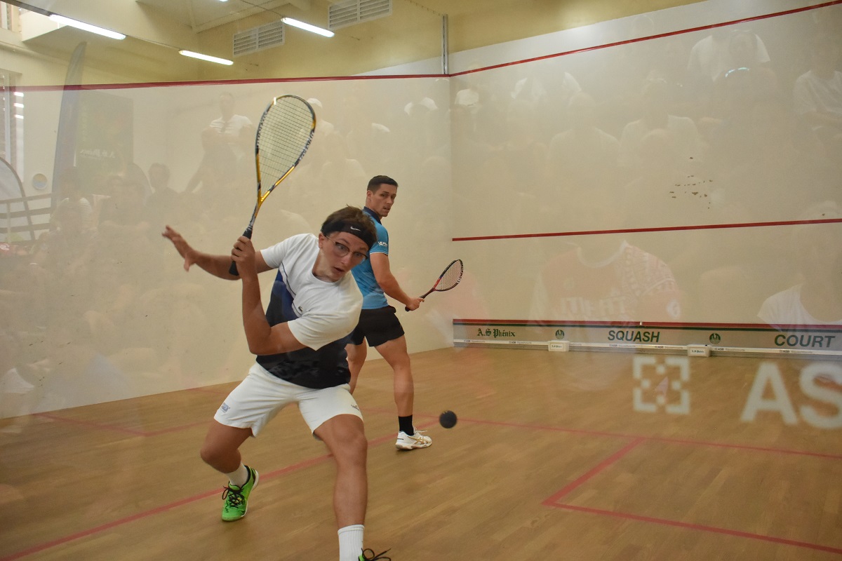 Pour la troisième place du tournoi, Macéo Lévy (au premier plan) a livré une belle bataille face à l'Australien Tyas Williams.