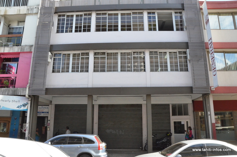 L'immeuble du 11 rue Gauguin au premier étage duquel le Centre islamique de Tahiti a aménagé son lieu de prières