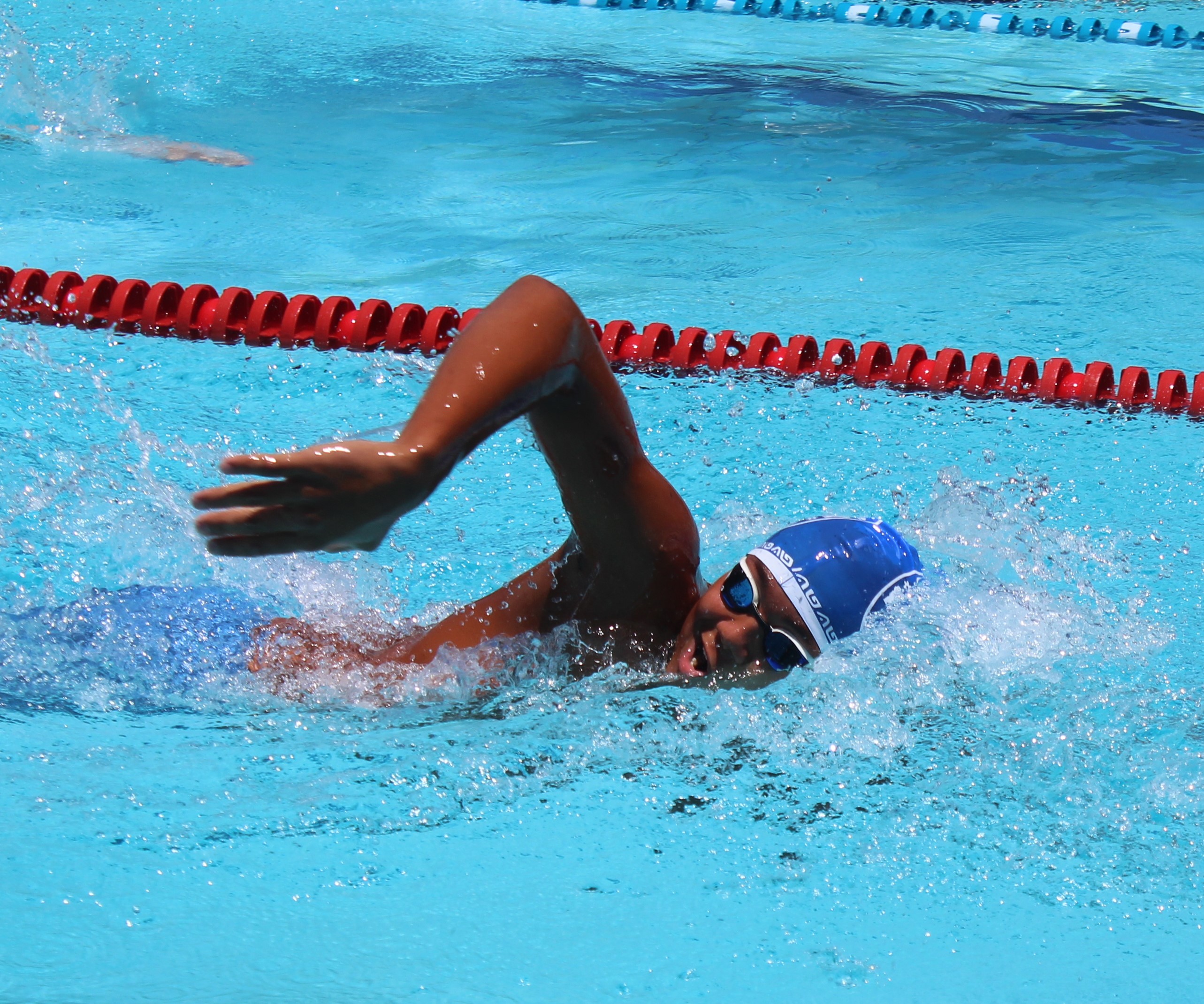 Rohutu Teahui a participé à la finale du 100 m nage libre, mais c’est bien sur le dos qu’il a battu son record national des 13 ans.