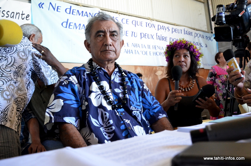 Oscar Temaru, jeudi matin au siège du Tavini Huira'atira, a réclamé une dissolution de l'Assemblée territoriale
