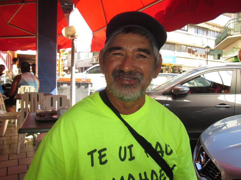 Inéligibilité de Flosse: des Polynésiens inquiets pour l’avenir du Pays