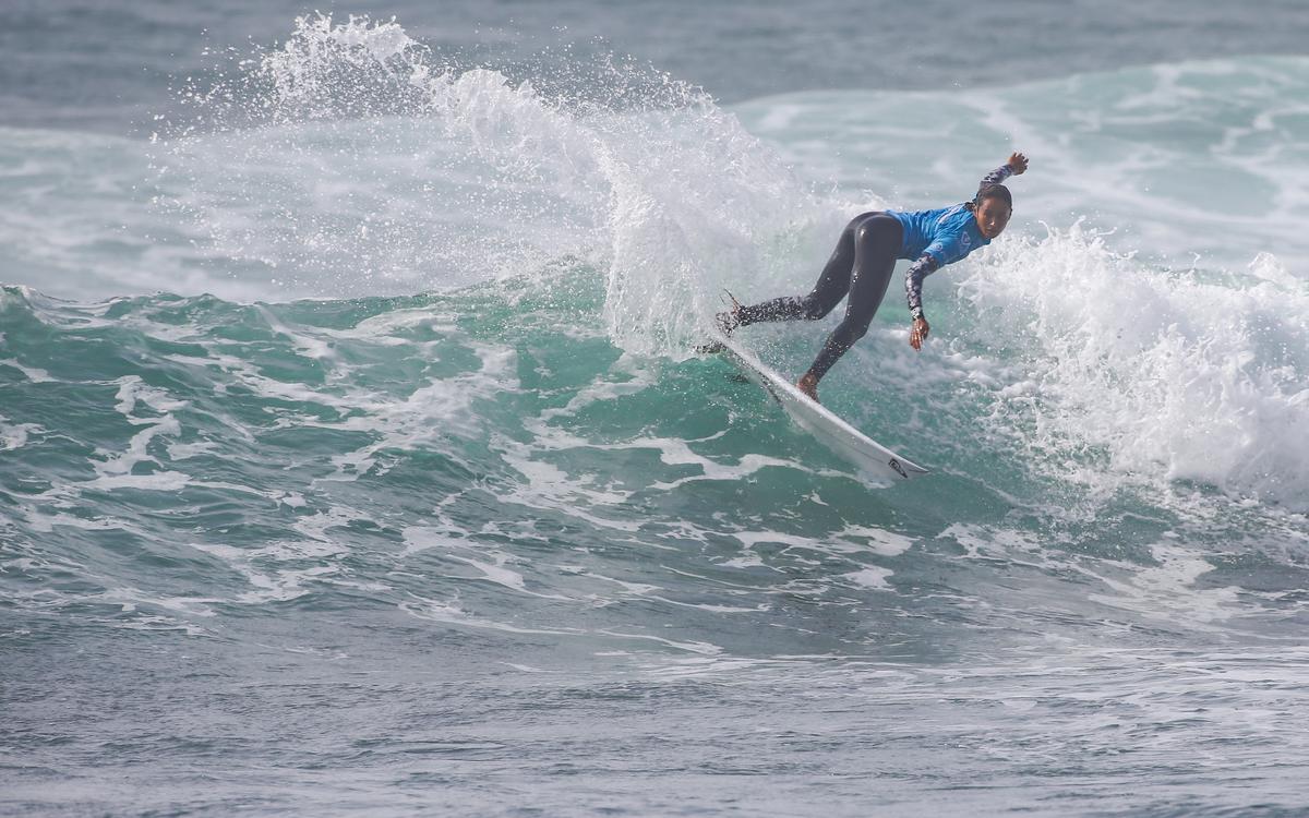 Vahine Fierro n'a pas raté son entrée en lice, ce jeudi, au Saquarema Pro où elle a décroché la meilleure note de sa série. (Photo : Laurent Masurel/WSL)