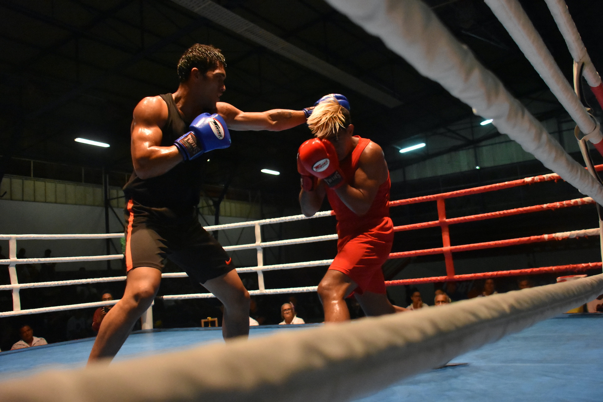 Dans une finale 100% Ah Min Boxing Club, Tauatea Noho partenaire de club Germain Tamarono dans la catégorie 71-75 kg.
