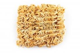 Manger trop souvent des nouilles instantanées est nocif pour les femmes