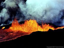 Etat d'urgence à Hawaii après une éruption volcanique