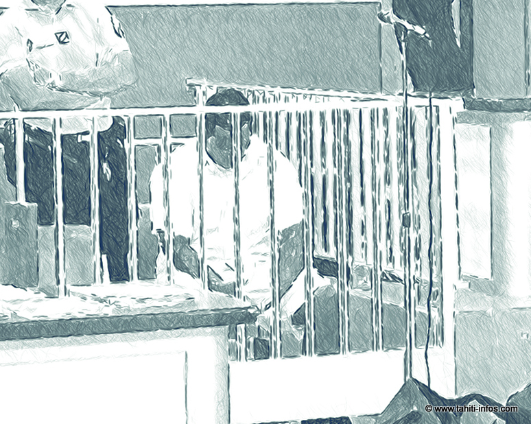 L'accusé dans son box, accablé. Ses seuls mots seront pour s'excuser auprès de la famille.