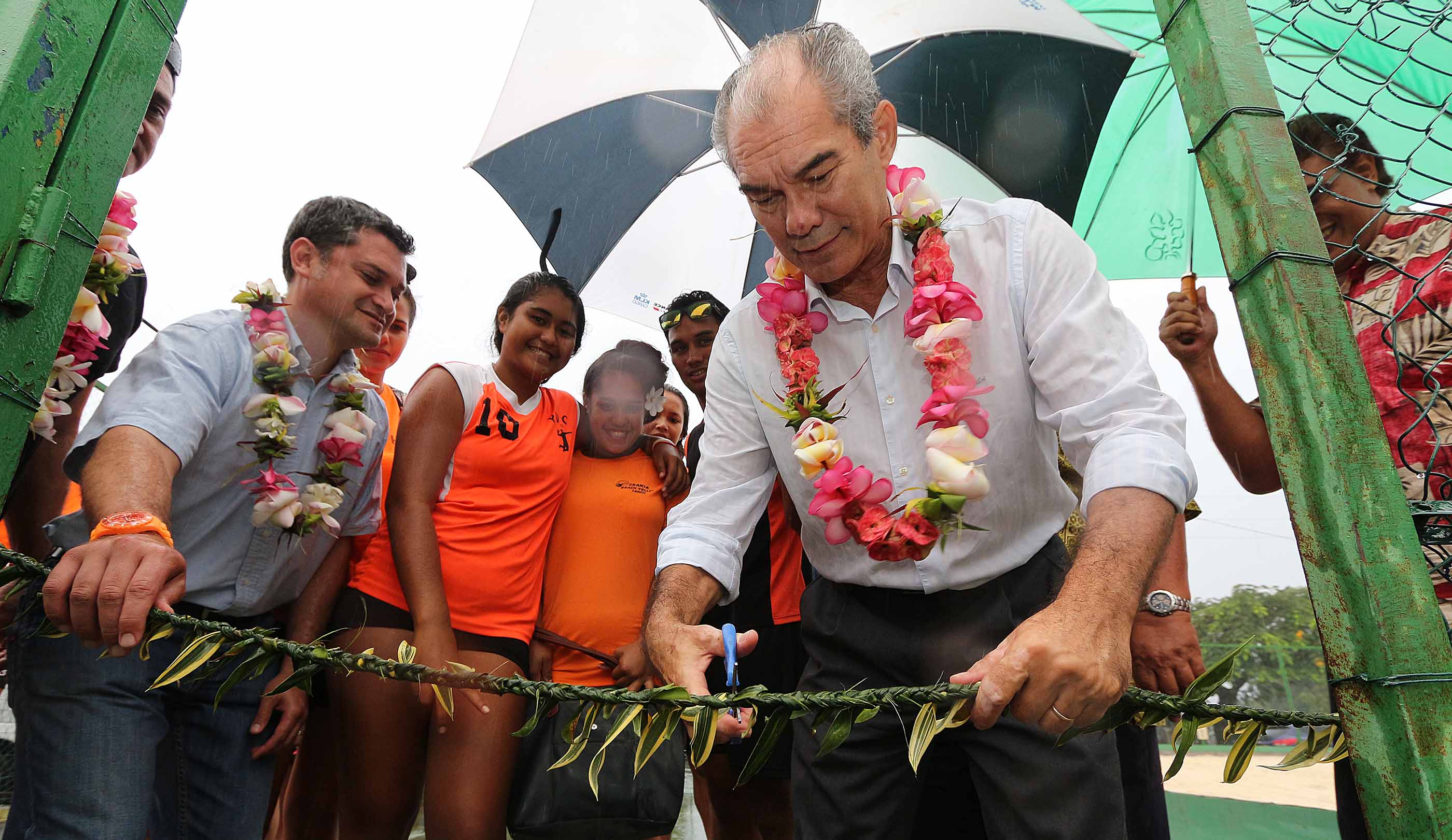 Inauguration d’un terrain de beach-volley à Fautaua