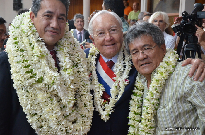 Marcel dit "Mate" Tuihani, père, ici à droite en compagnie de Gaston Flosse et se son fils Marcel, élu président de l'Assemblée de Polynésie lundi